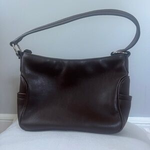 Timeless Brown Leather Shoulder Bag with Metal Hardware